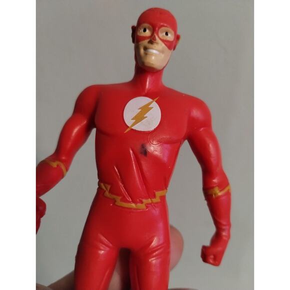 DC COMICS FLASH 5” ACTION FIGURE RUBBER TOY - Bendable - Picture 7 of 7